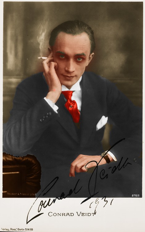 Veidt022 Final_edited-1